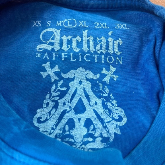 Affliction Archaic Blue Graphic T-Shirt Sz L Front and Back Graphics Excellent - Picture 10 of 11